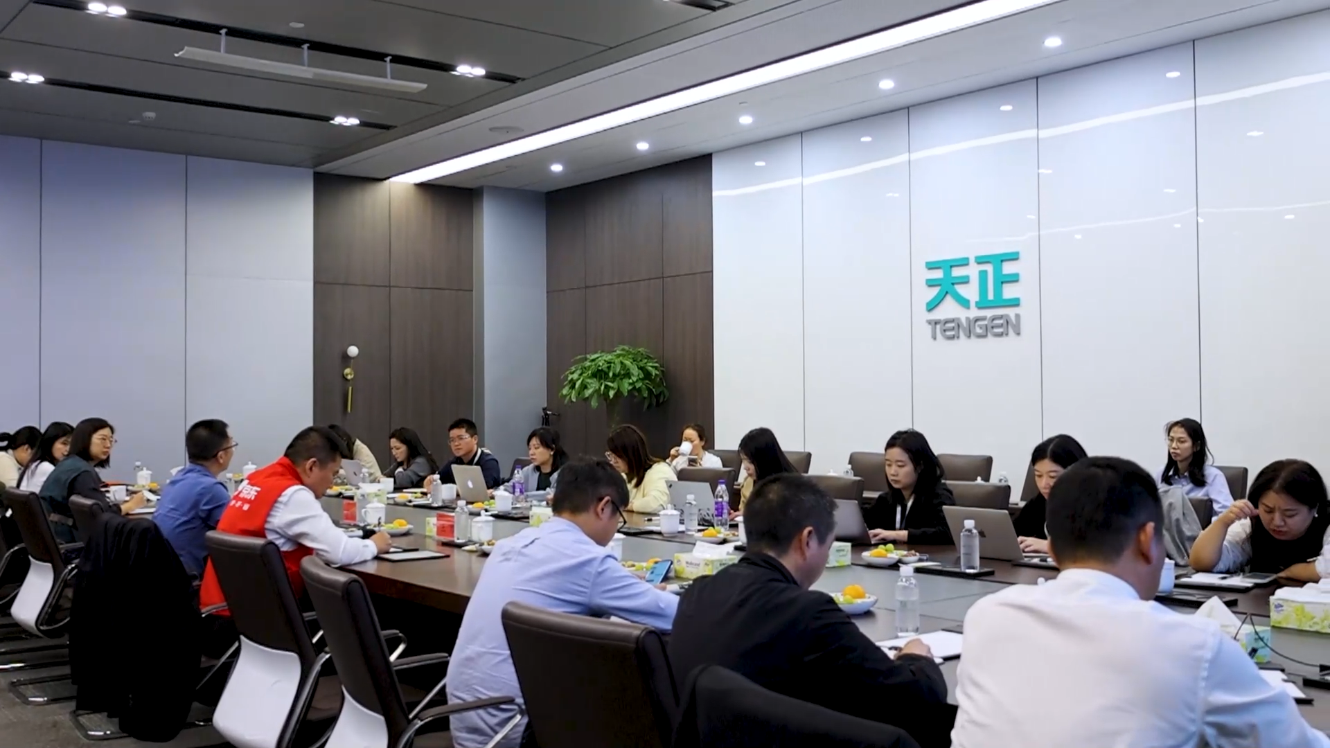 京东工业走进HB火博，探访产业数智化之路！